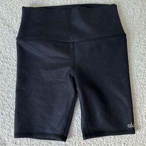 7” Airlift High-Waist Black Biker Short, size small.